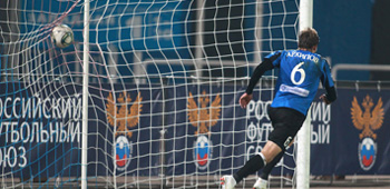 Тур 31. «Шинник» - «Енисей» 2:0 Тур 31. «Шинник» - «Енисей» 2:0